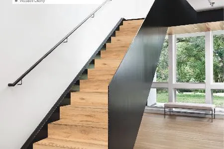 Mga Stair Tile at Step-Riser tile
